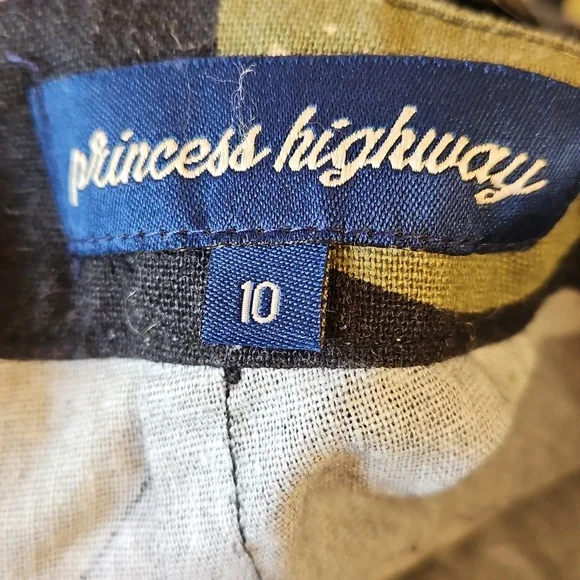 Black Floral Pear Print Midi Jumper - Picture 3 of 3